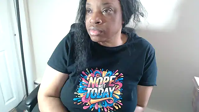 Snapshot of Sexymona1218 chatting on 13, 4, 2026 Sexymona1218 online show from 13, 4, 2026