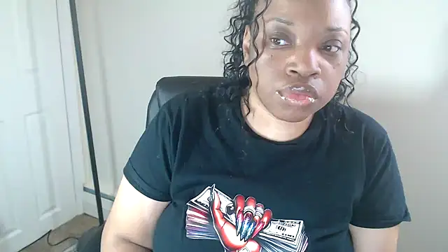 Sexymona1218 online show from 15, 6, 2026