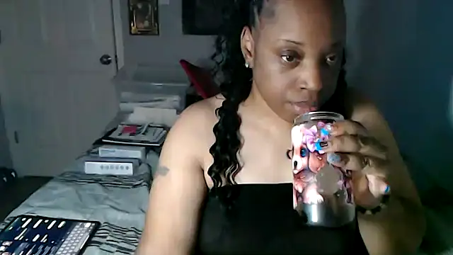 Snapshot of Sexymona1218 chatting on 15, 10, 2025 Sexymona1218 online show from 15, 10, 2025