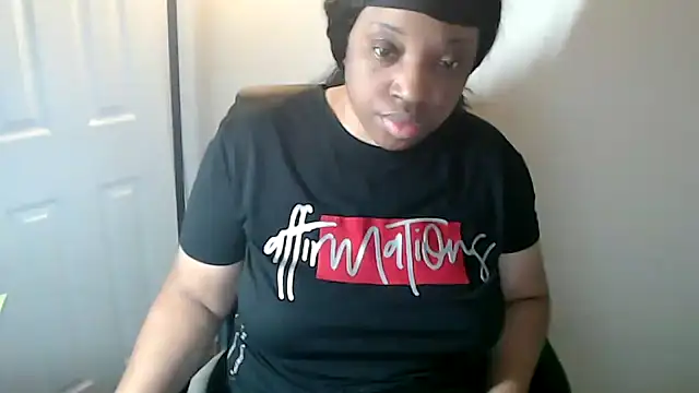 Snapshot of Sexymona1218 chatting on 25, 2, 2026 Sexymona1218 online show from 25, 2, 2026