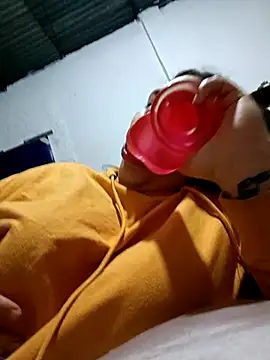 xandra252 online show from 4, 4, 2026