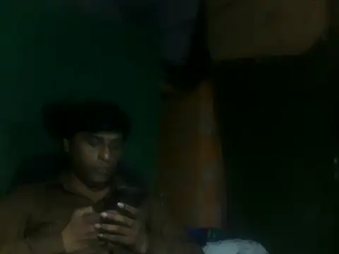 Snapshot of desiboy1101 chatting on 23, 9, 2025 desiboy1101 online show from 23, 9, 2025