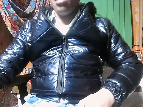 Snapshot of desiboy1101 chatting on 19, 1, 2025 desiboy1101 online show from 19, 1, 2025