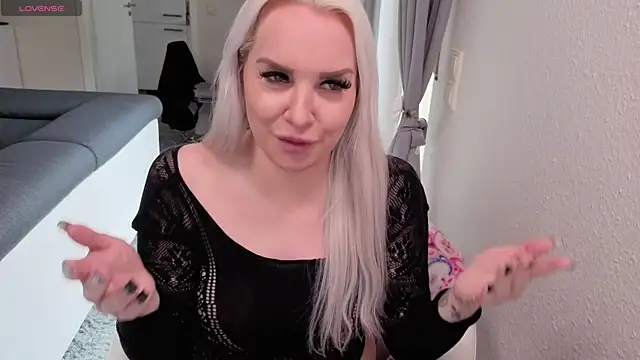 MIA-XXX online show from 20, 5, 2026