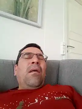 dick81 online show from 7, 4, 2026
