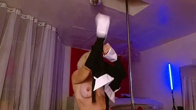 Snapshot of Sweet-Ginger chatting on 17, 9, 2025 Sweet-Ginger online show from 17, 9, 2025