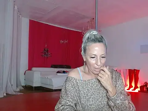 Snapshot of Sweet-Ginger chatting on 26, 11, 2025 Sweet-Ginger online show from 26, 11, 2025