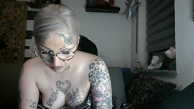 RoxxyInk online show from 12, 4, 2026