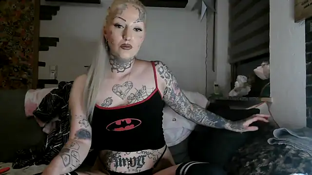 RoxxyInk online show from 7, 4, 2026