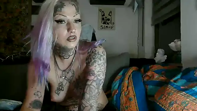 Snapshot of RoxxyInk chatting on 26, 5, 2026 RoxxyInk online show from 26, 5, 2026
