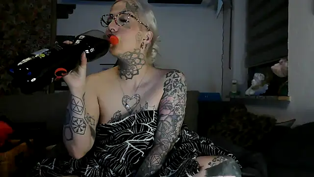 RoxxyInk online show from 13, 4, 2026