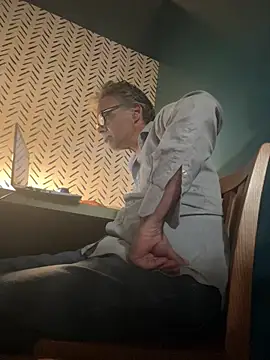 DoctorLoveJoy online show from 22, 4, 2026