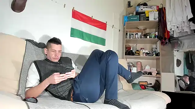 viraglaci18xh online show from 18, 1, 2026