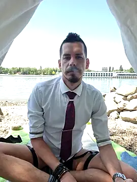 Snapshot of viraglaci18@xh chatting on 10, 5, 2026 viraglaci18xh online show from 10, 5, 2026