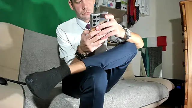 viraglaci18xh online show from 12, 11, 2025