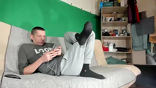 viraglaci18xh online show from 13, 3, 2026