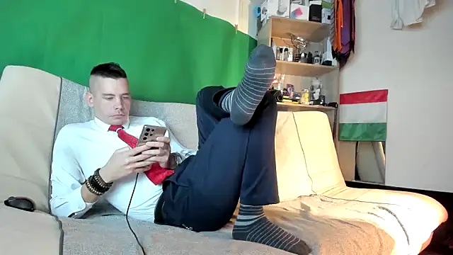 viraglaci18xh online show from 17, 11, 2025