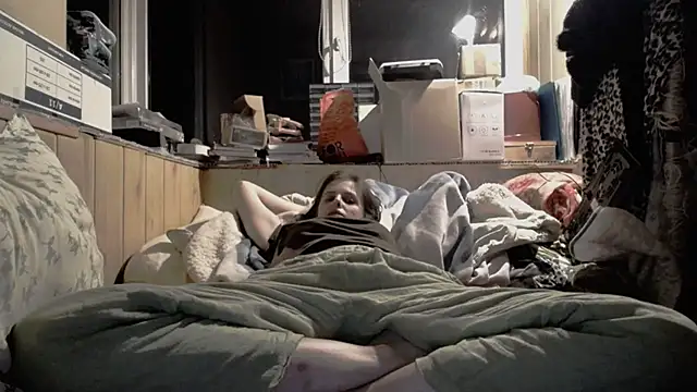 jude cherrys1991 online show from 11, 4, 2026