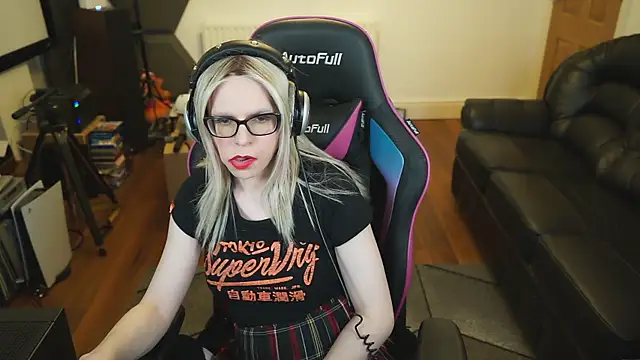 KelseyCobalt online show from 25, 2, 2025