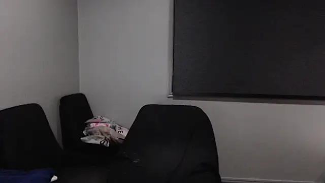 poisonivyx online show from 27, 2, 2025