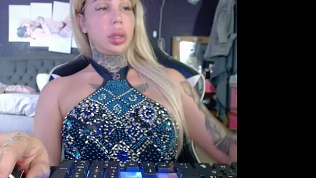 Snapshot of tatuada_sex chatting on 13, 3, 2025 tatuada sex online show from 13, 3, 2025