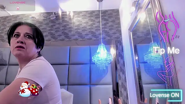 Snapshot of LADY_HELLEN chatting on 26, 11, 2025 LADY HELLEN online show from 26, 11, 2025