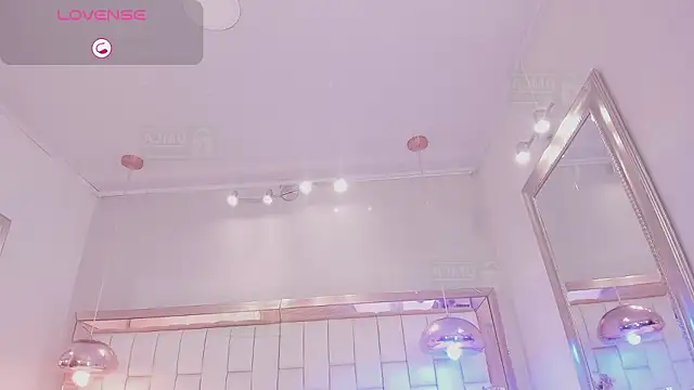 LADY HELLEN online show from 5, 3, 2026