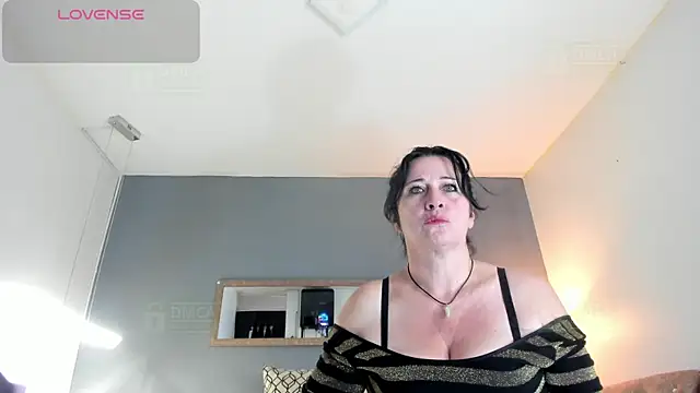 LADY HELLEN online show from 23, 5, 2026