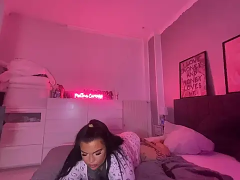  MelinaCurves  online show from 5, 2, 2025