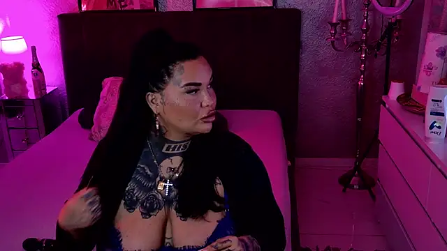  MelinaCurves  online show from 2, 3, 2025