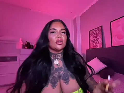  MelinaCurves  online show from 12, 2, 2025