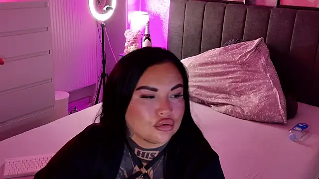  MelinaCurves  online show from 16, 3, 2025