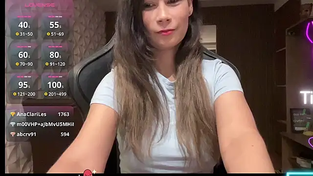 Snapshot of Leilacharlotte chatting on 26, 2, 2026 Leilacharlotte online show from 26, 2, 2026