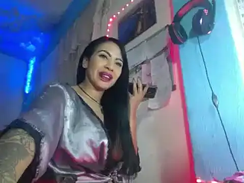 ERIKA-THEDOLL online show from 6, 12, 2024