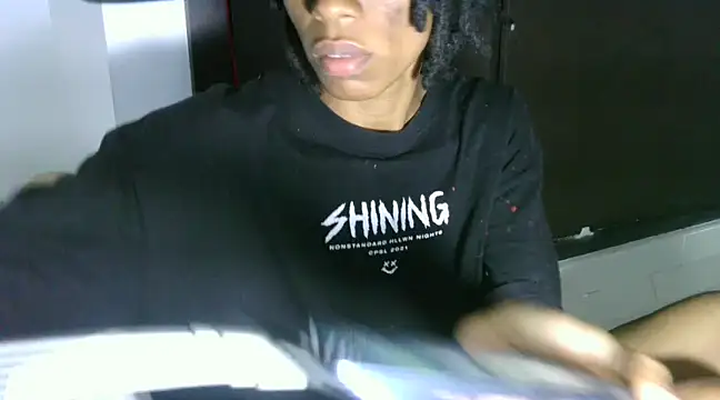 Snapshot of africa_deluxe chatting on 16, 2, 2025 africa deluxe online show from 16, 2, 2025