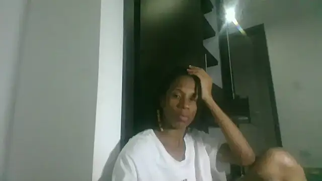 Snapshot of africa_deluxe chatting on 23, 2, 2025 africa deluxe online show from 23, 2, 2025