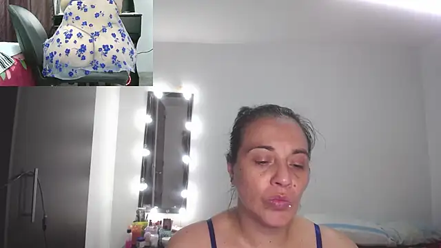 Snapshot of zoe_hotxxx chatting on 27, 10, 2025 zoe hotxxx online show from 27, 10, 2025