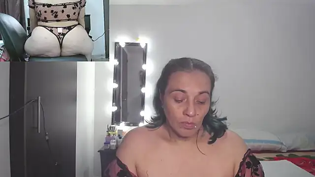 Snapshot of zoe_hotxxx chatting on 13, 11, 2025 zoe hotxxx online show from 13, 11, 2025