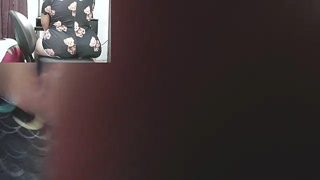 Snapshot of zoe_hotxxx chatting on 31, 10, 2025 zoe hotxxx online show from 31, 10, 2025