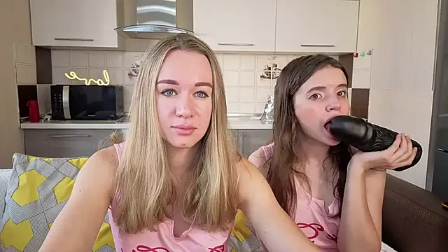 Naughty Alice online show from 22, 9, 2025