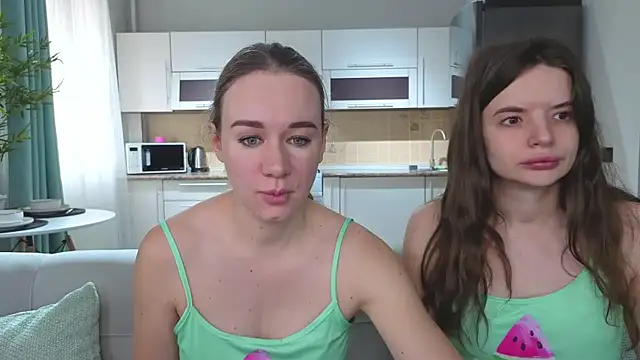 Naughty Alice online show from 17, 12, 2025