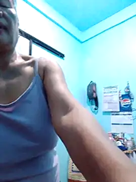 Snapshot of sexylizzy4u chatting on 2, 2, 2026 sexylizzy4u online show from 2, 2, 2026