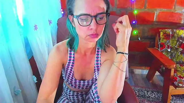 BrianaGarner online show from 5, 5, 2026