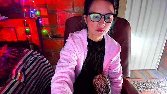 BrianaGarner online show from 11, 4, 2026