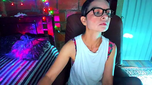 BrianaGarner online show from 30, 3, 2026