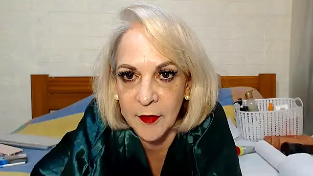 Snapshot of awild_kitten chatting on 2, 3, 2026 awild kitten online show from 2, 3, 2026