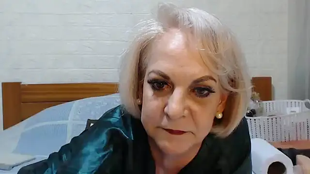 awild kitten online show from 1, 12, 2025