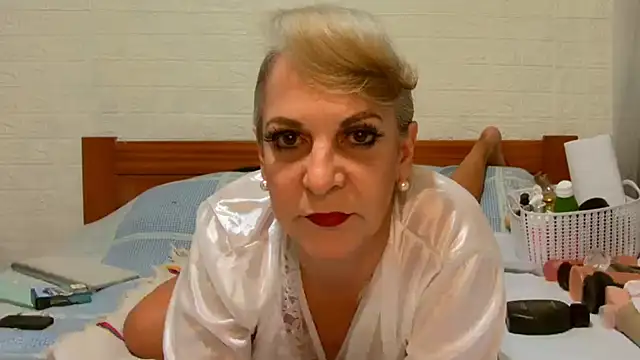 awild kitten online show from 28, 2, 2025