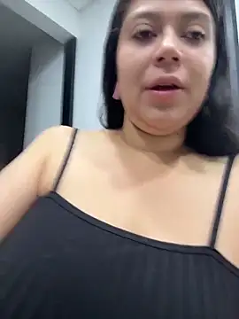 Snapshot of emilyjohanson chatting on 23, 4, 2026 emilyjohanson online show from 23, 4, 2026