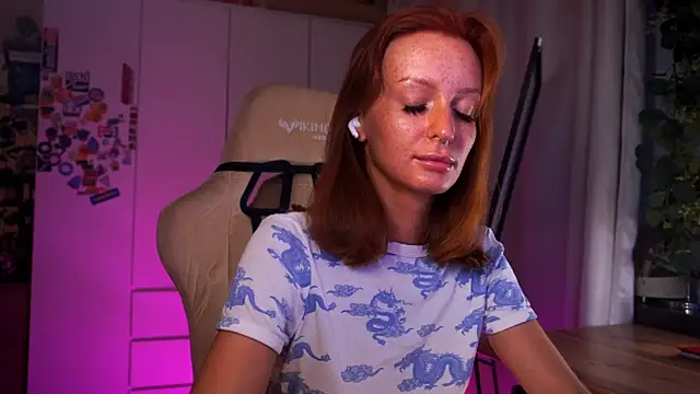 Snapshot of Liuba_Fox chatting on 19, 6, 2026 Liuba Fox online show from 19, 6, 2026